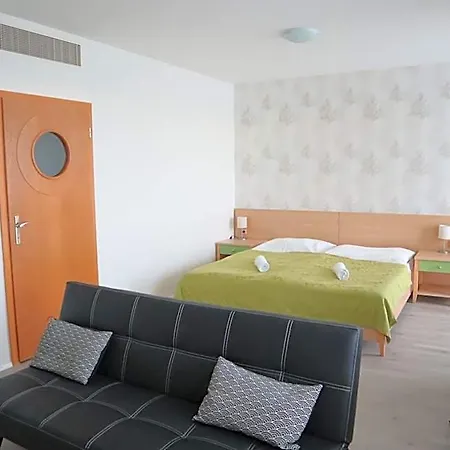 And Park Divoka Voda Hotel Pressburg