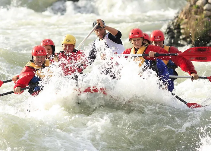 酒店 迪沃卡沃达酒店及公园 3*